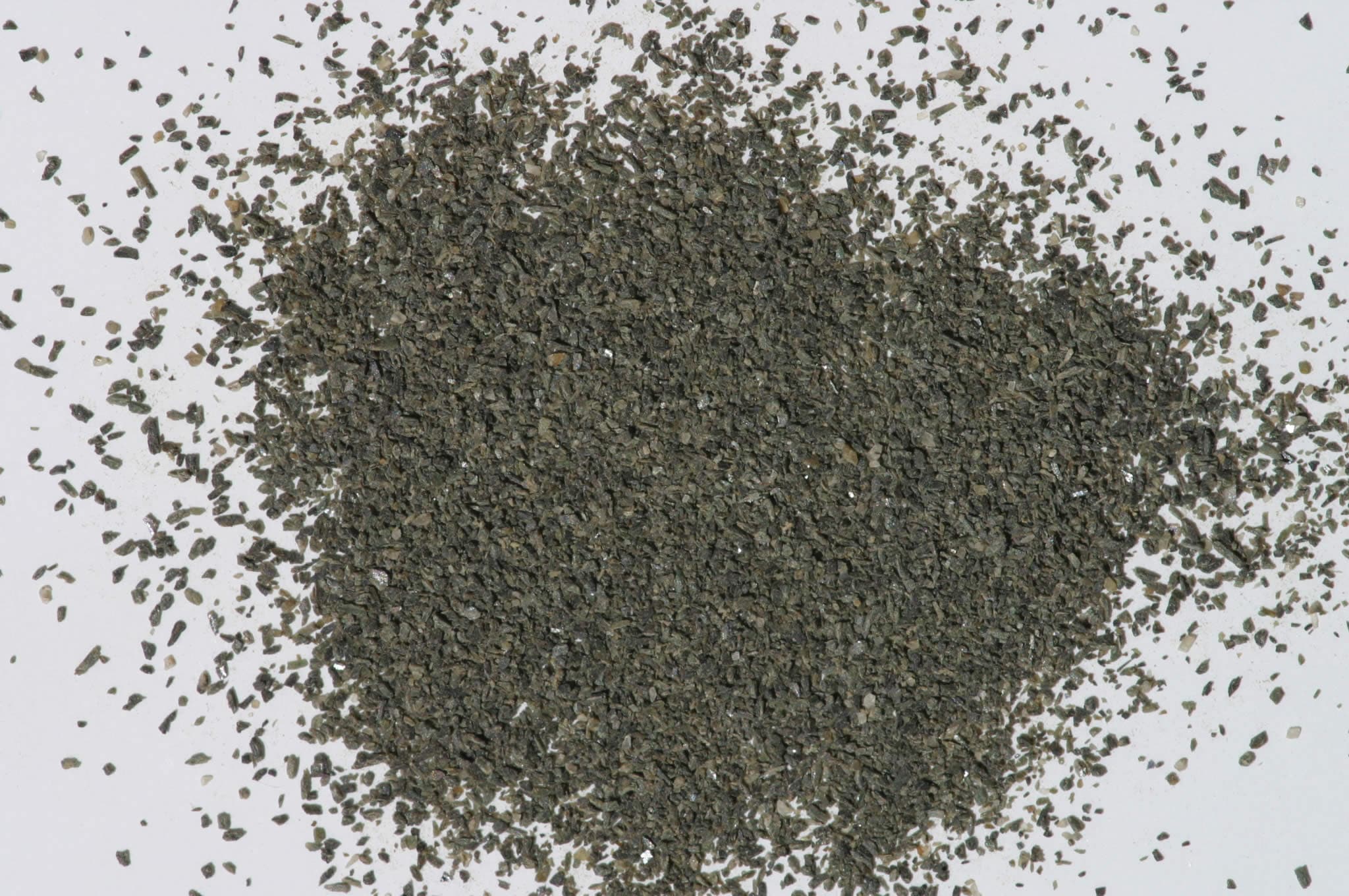 Hedenbergite sample