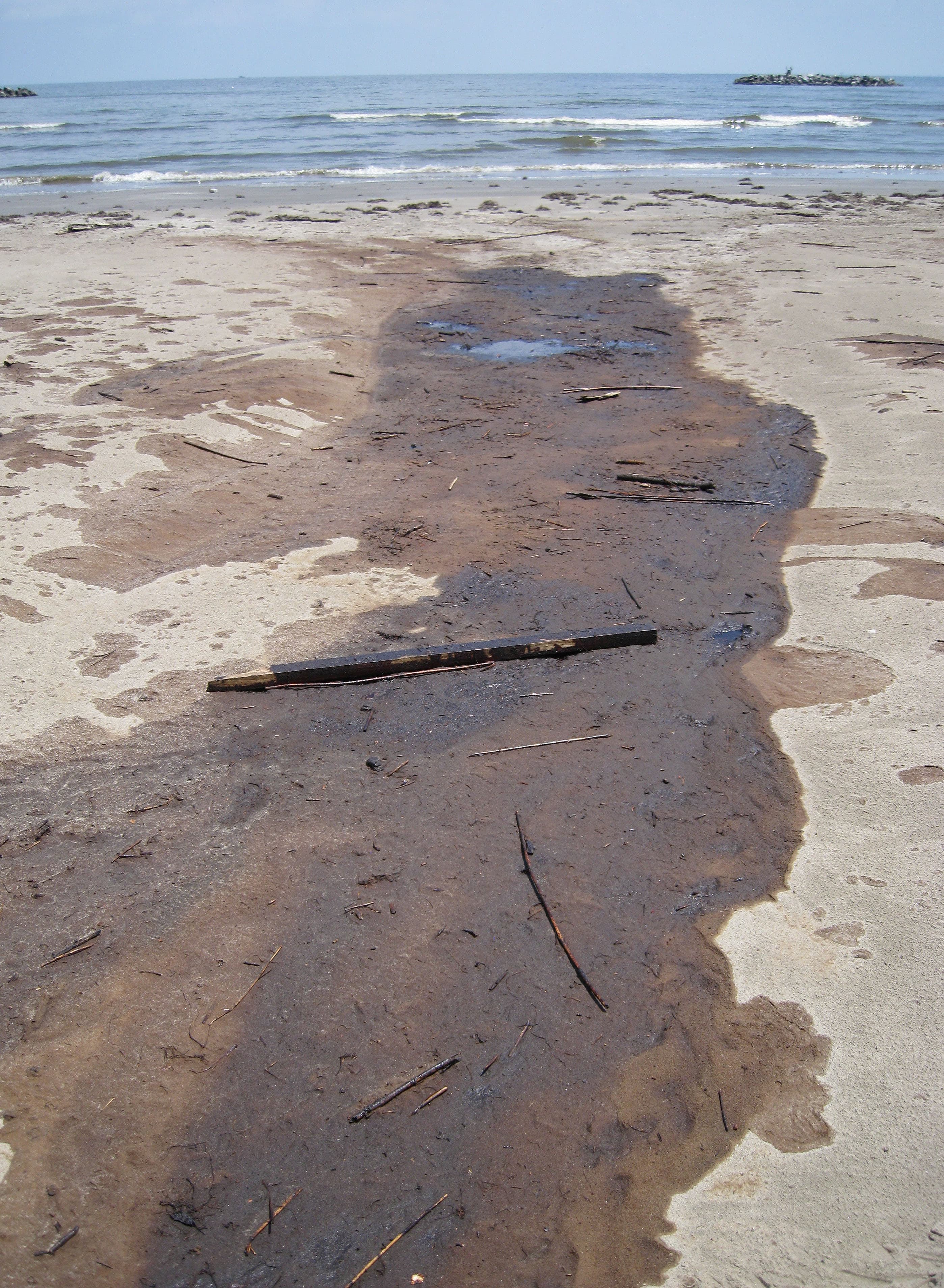 Oiled sand dark GrndIsle sample
